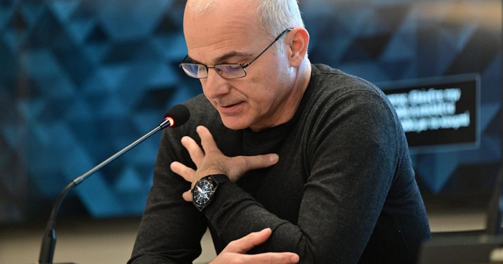 Πάγωσαν οι εκταφές μετά τα εξώδικα συγγενών